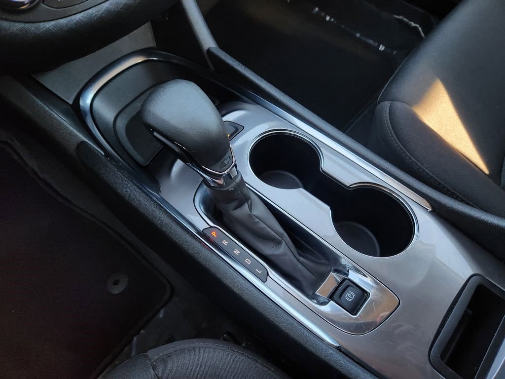 Used 2024 Chevrolet Malibu LT image 15