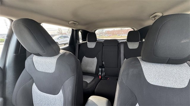 Used 2014 Jeep Cherokee Latitude w/ Comfort/Convenience Group image 30