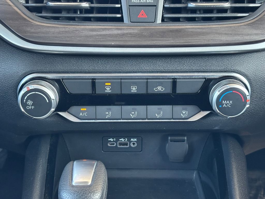 Used 2024 Nissan Altima 2.5 SV image 15