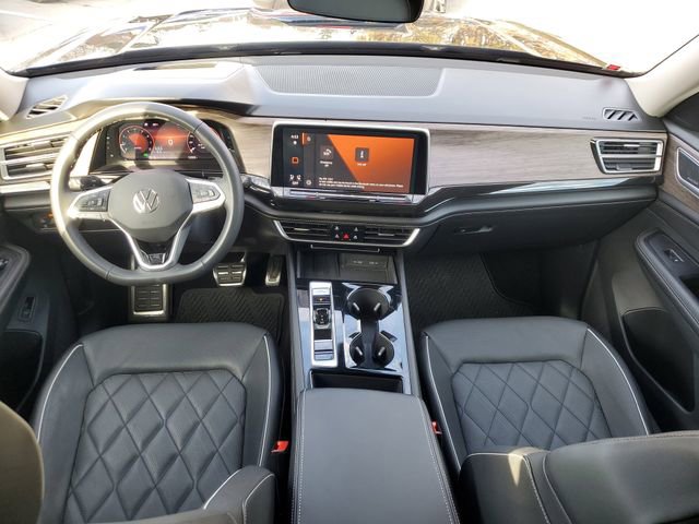 Certified 2025 Volkswagen Atlas SEL Premium R-Line image 15