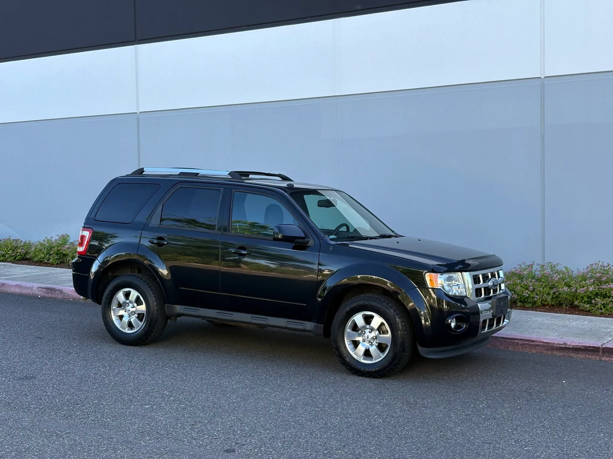 Used 2012 Ford Escape Limited FWD image 8