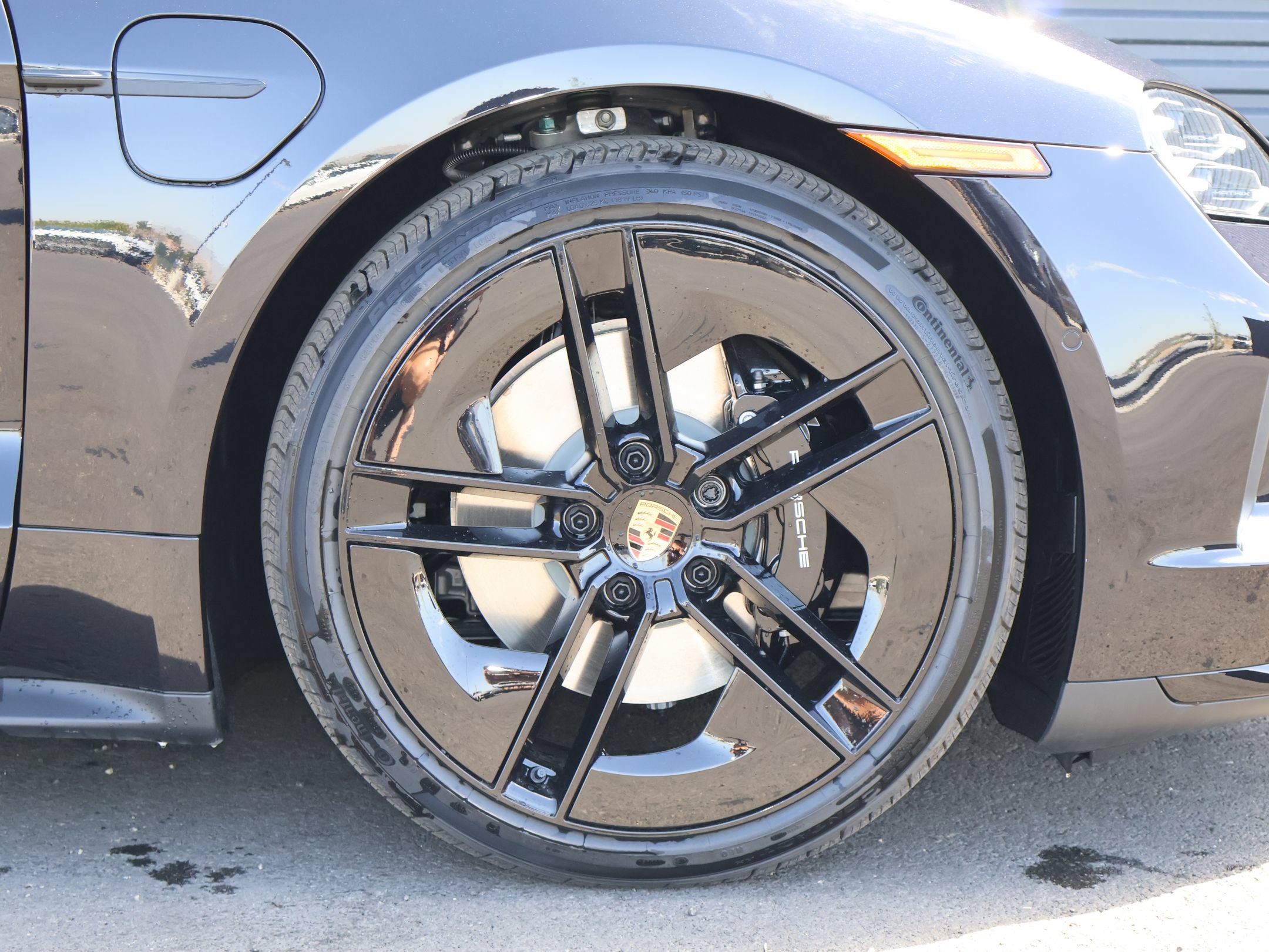 New 2026 Porsche Taycan AWD/4WD image 26