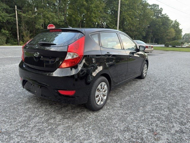Used 2017 Hyundai Accent SE FWD image 5