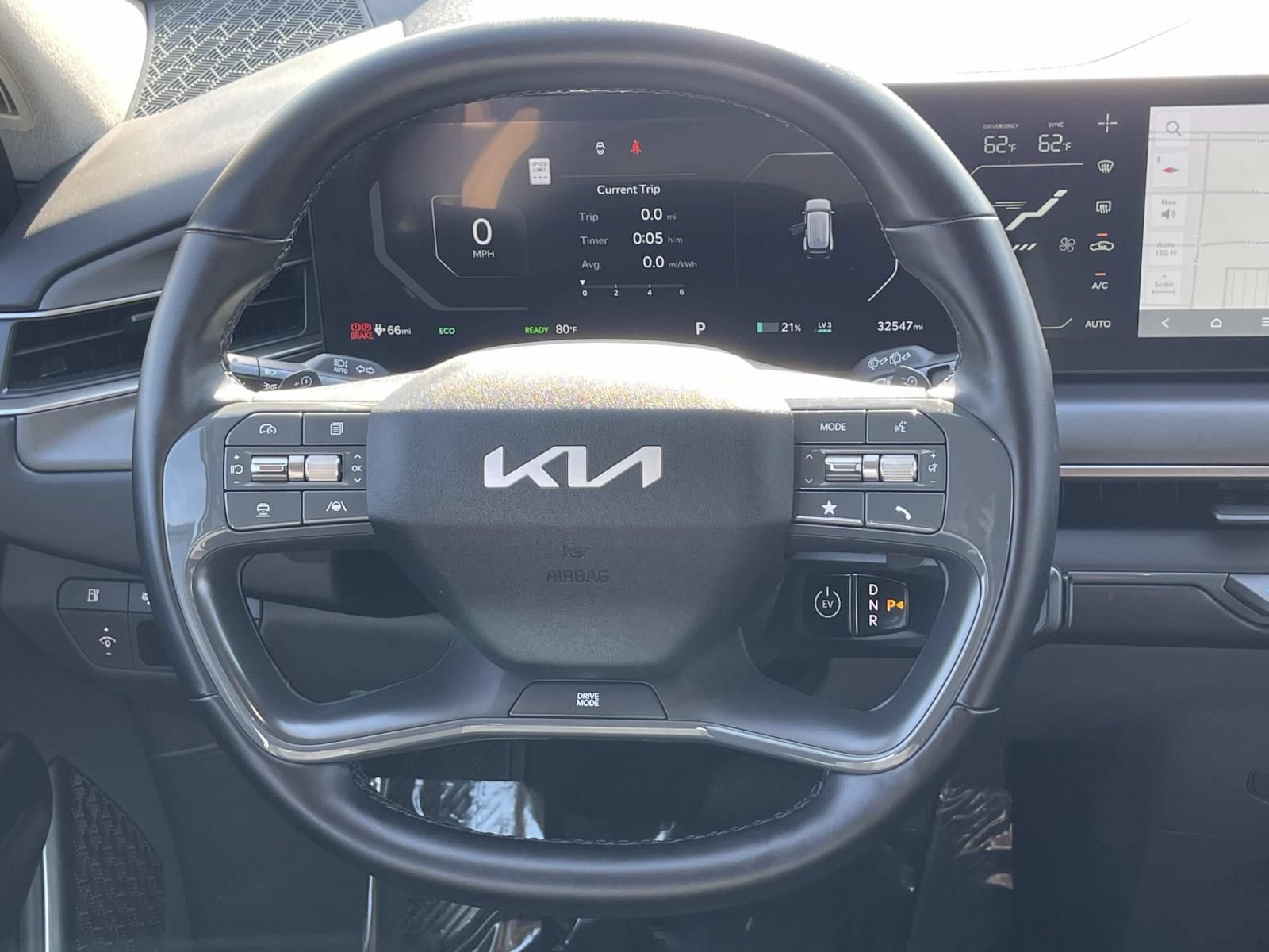 Used 2024 Kia EV9 Light Long Range RWD image 9