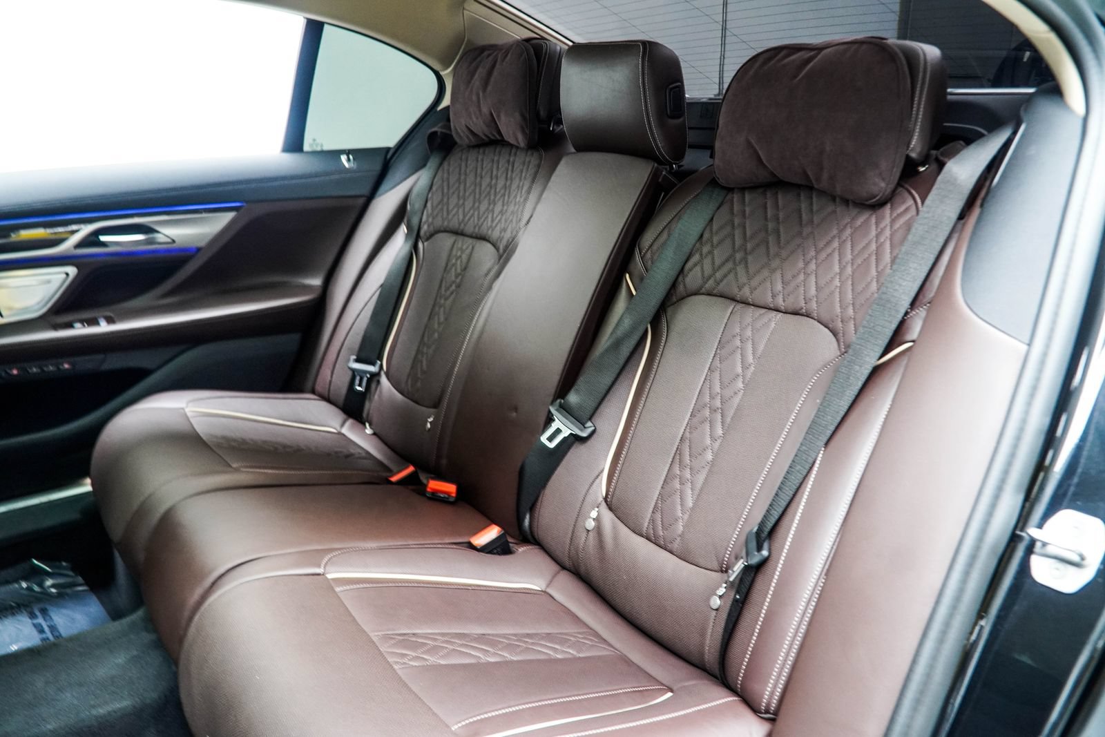 Used 2022 BMW 750i xDrive w/ Luxury Rear Seating Package AWD/4WD image 45
