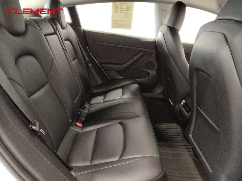 Used 2023 Tesla Model 3 Standard Range image 32
