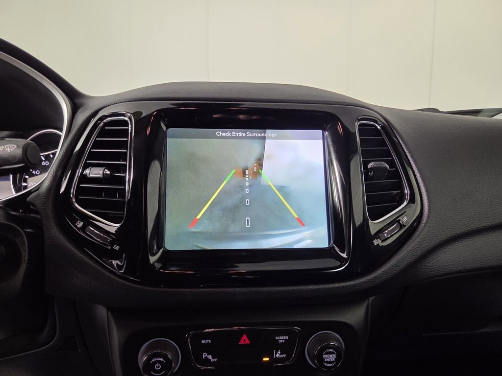 Used 2019 Jeep Compass Limited w/ Advanced Safety Group image 21