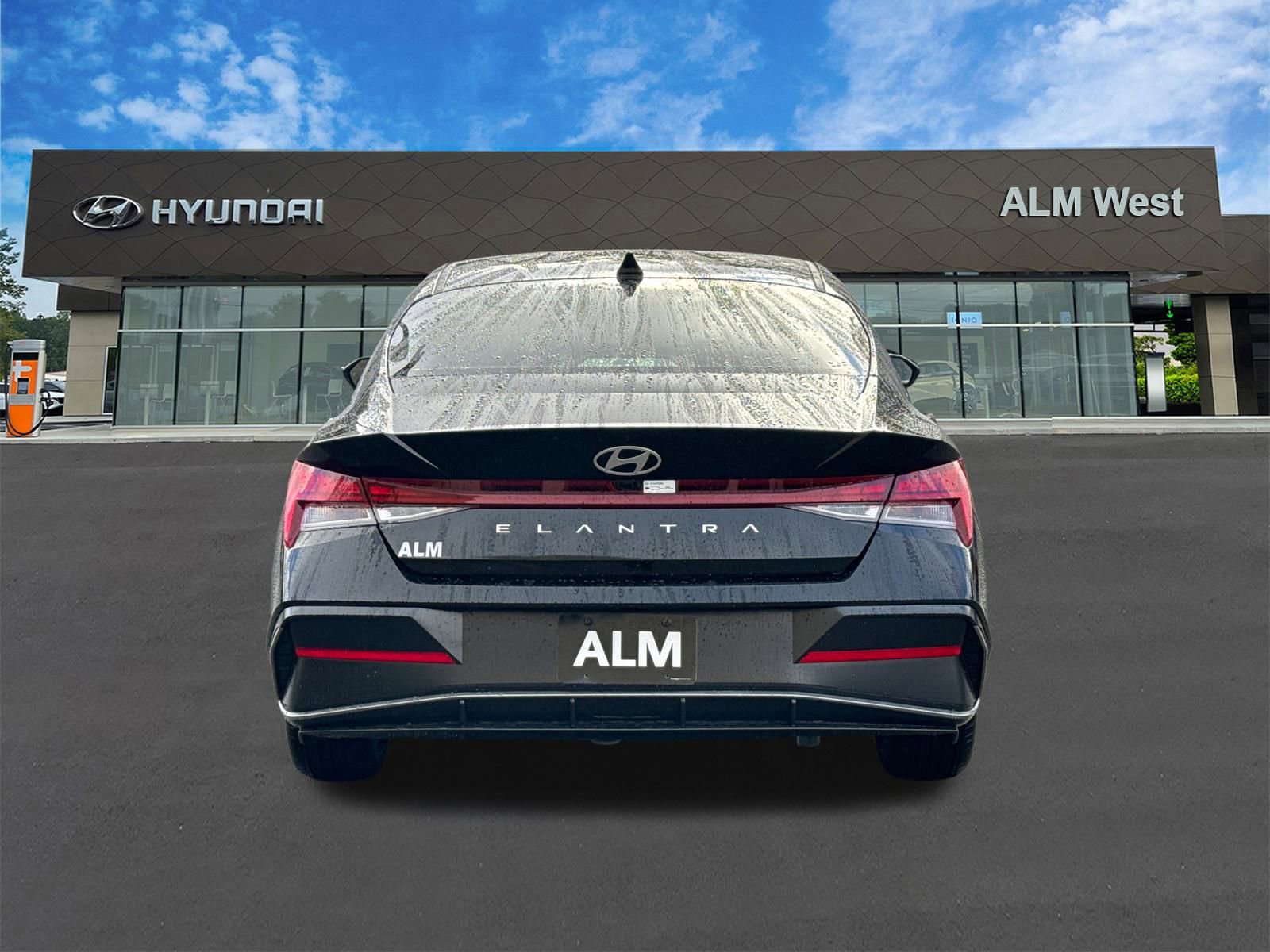 Used 2025 Hyundai Elantra SEL FWD image 6