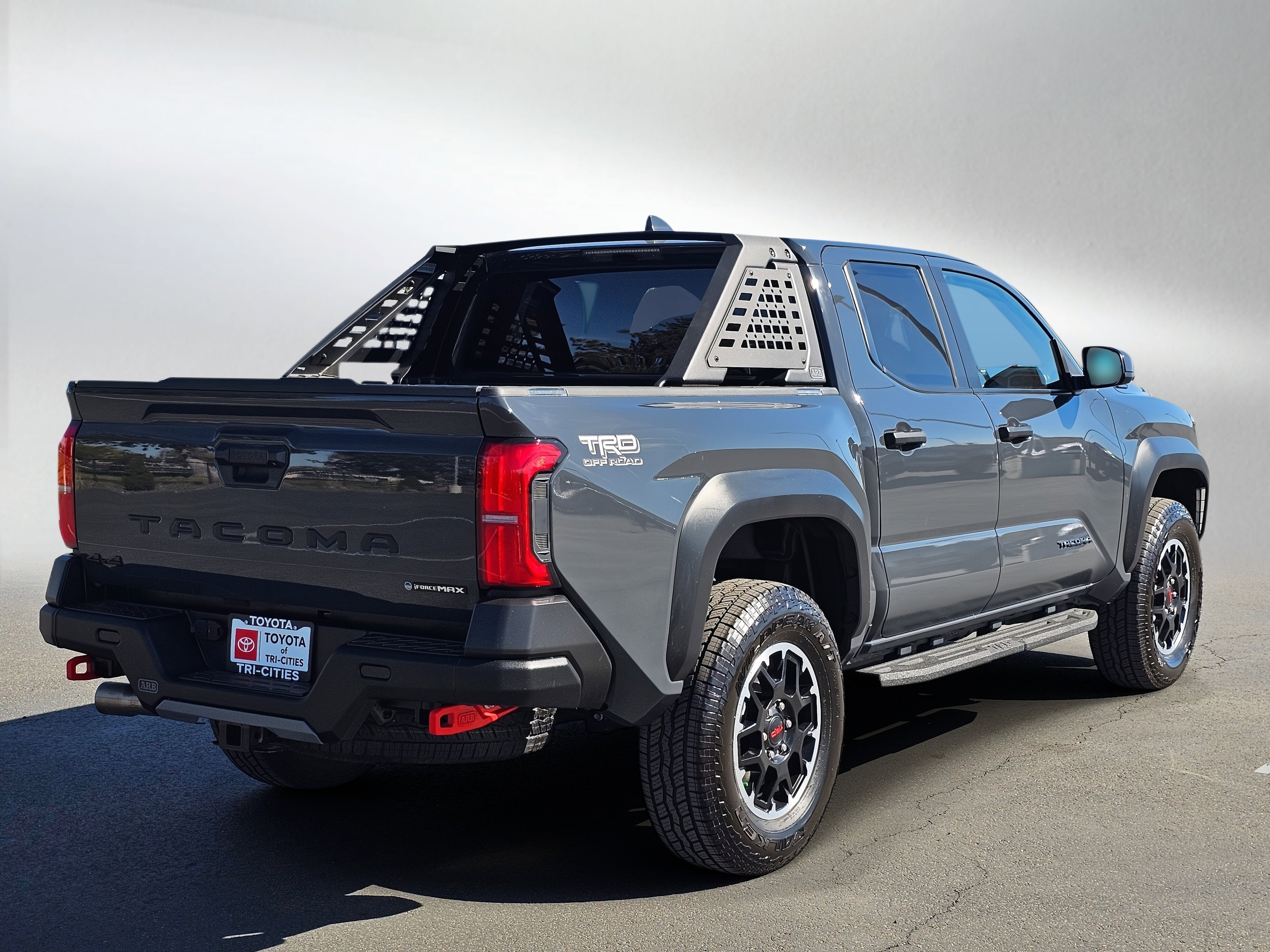 Used 2024 Toyota Tacoma TRD Off-Road AWD/4WD image 5