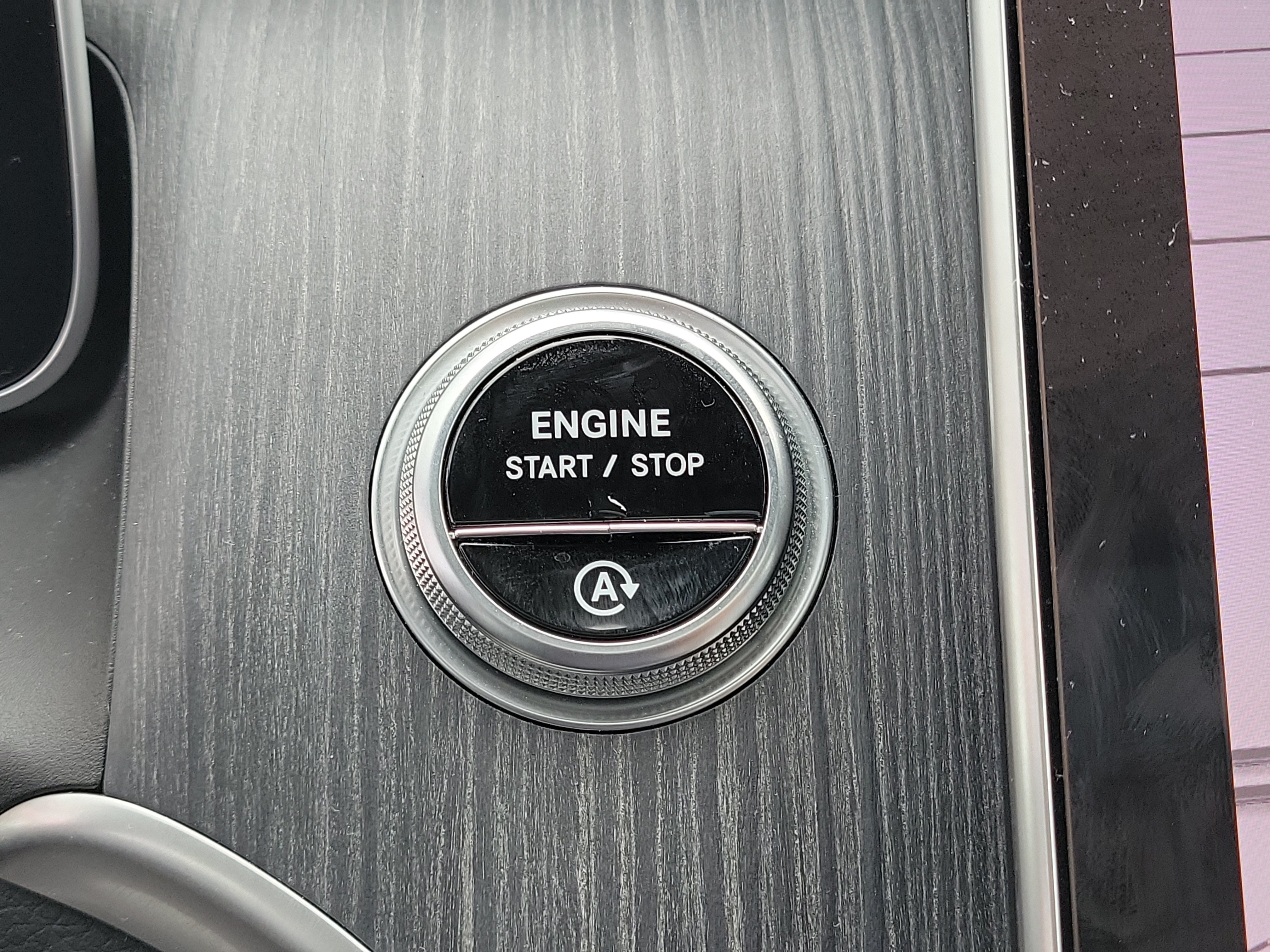 Used 2024 Mercedes-Benz GLC 300 image 31