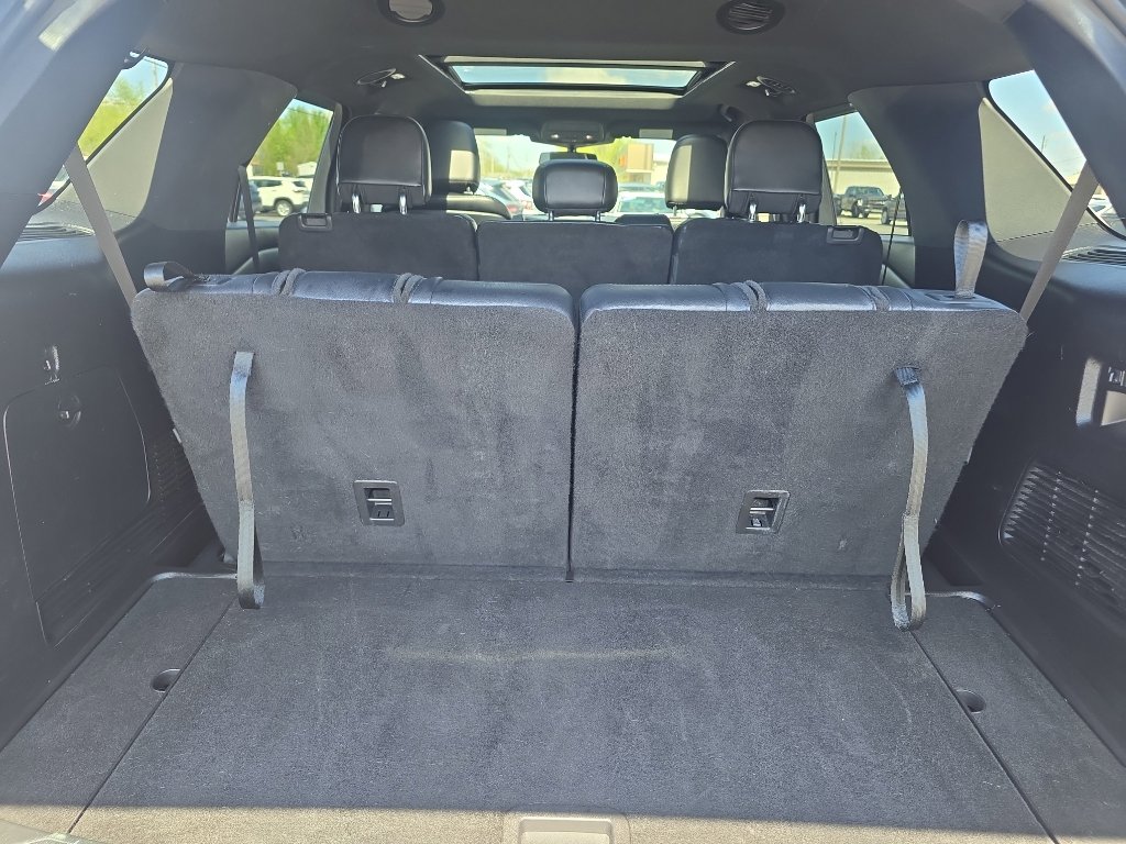 Used 2020 Ford Explorer XLT w/ Equipment Group 202A AWD/4WD image 11