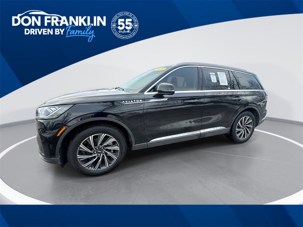 Used 2025 Lincoln Aviator AWD image 1