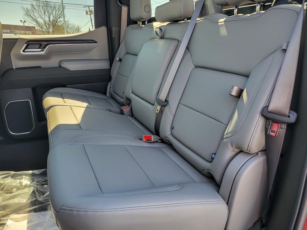 New 2026 GMC Sierra 1500 SLT w/ SLT Premium Package image 12