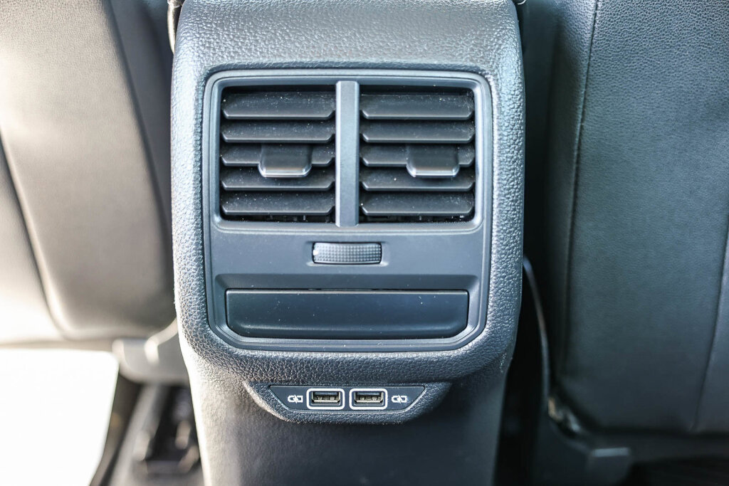 Used 2020 Volkswagen Passat 2.0T SE image 6