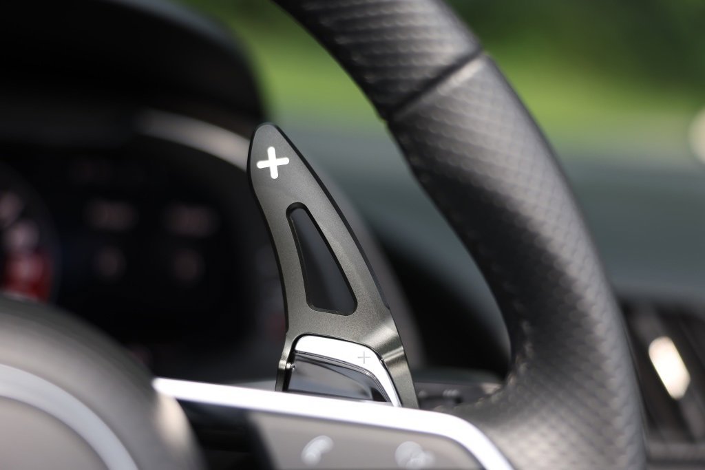 Used 2018 Audi R8 V10 plus w/ Full Leather Package image 56