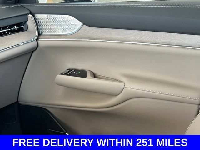 New 2025 Volvo EX90 Ultra AWD/4WD image 19