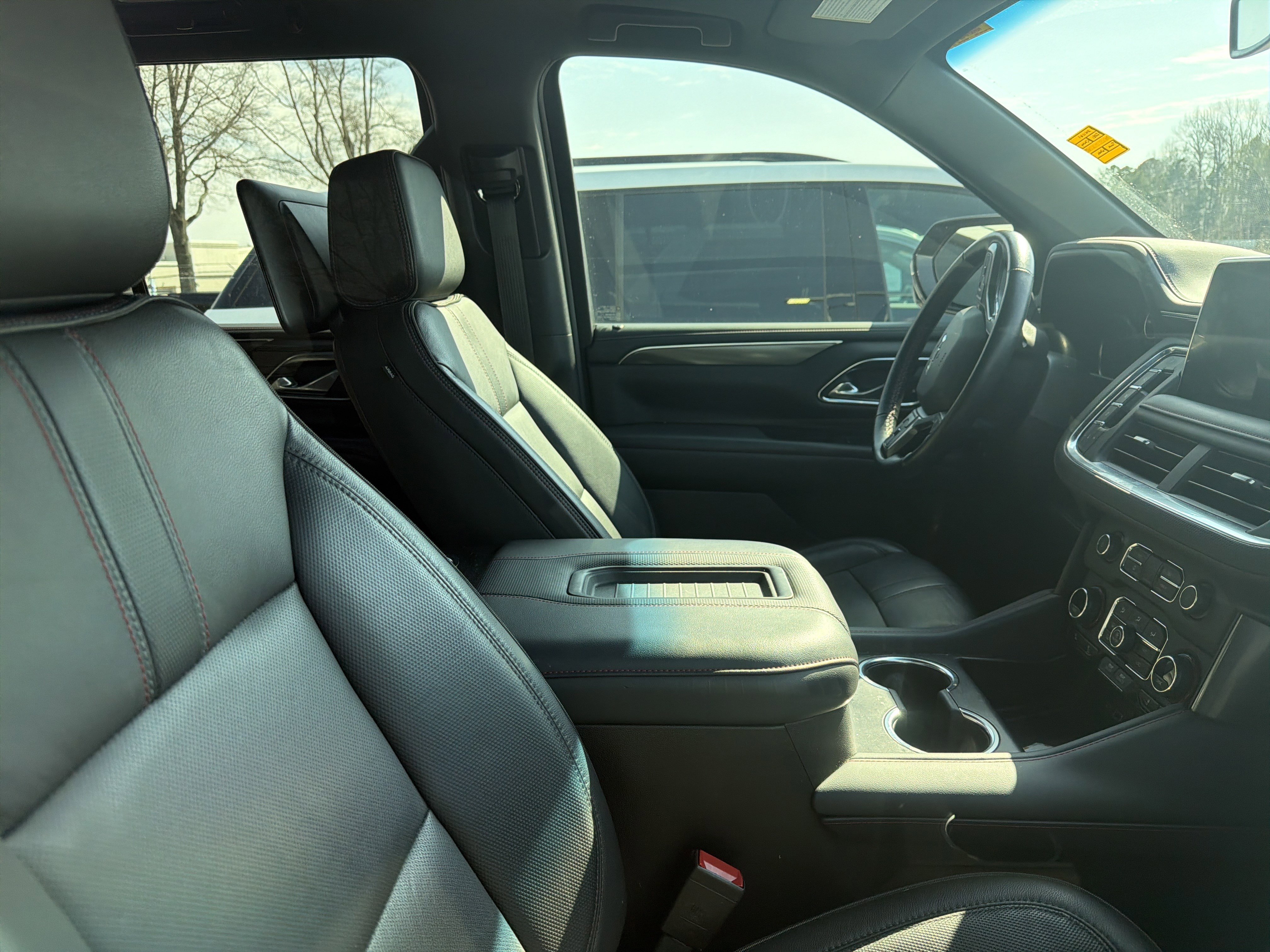 Used 2021 Chevrolet Tahoe RST w/ Luxury Package image 16