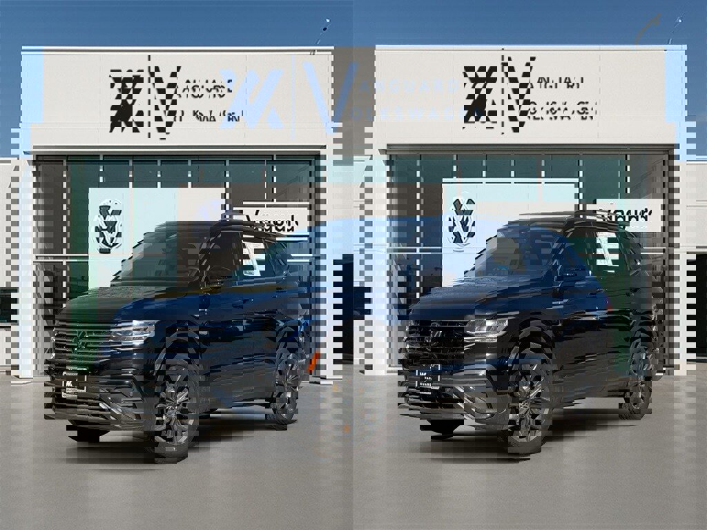 New 2024 Volkswagen Tiguan SE image 1