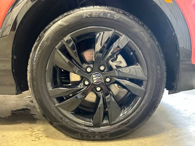 Used 2024 Buick Encore GX Sport Touring AWD/4WD image 11