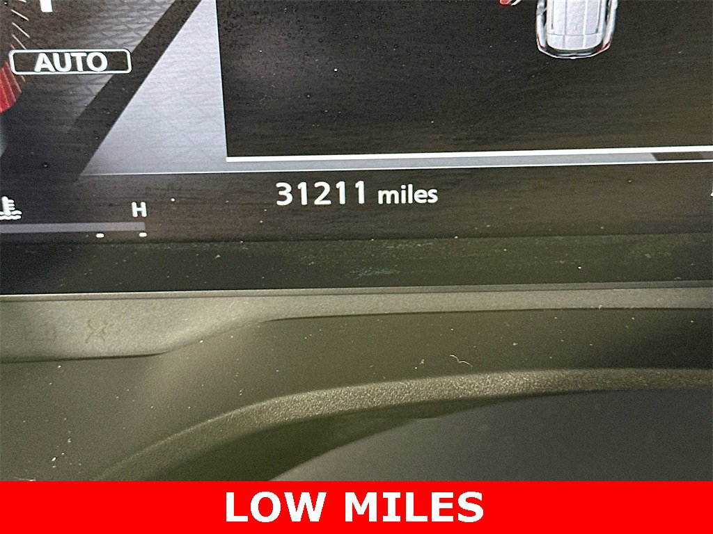 Used 2022 Nissan Rogue Platinum w/ Head-Up Display Package image 2
