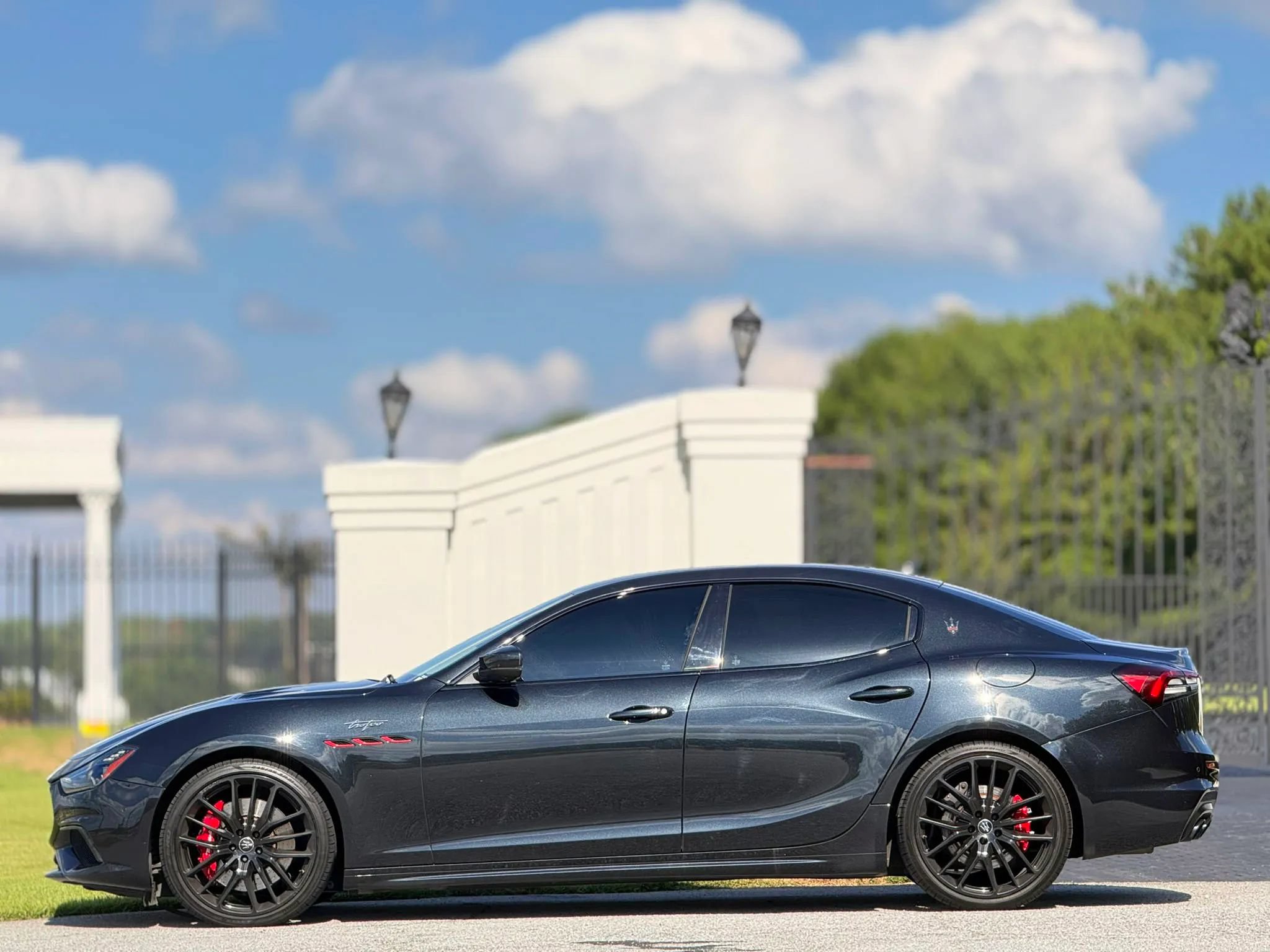 Used 2022 Maserati Ghibli Trofeo RWD image 7