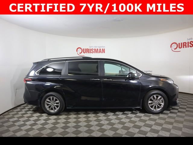 Used 2023 Toyota Sienna XLE w/ XLE Plus Package FWD image 9