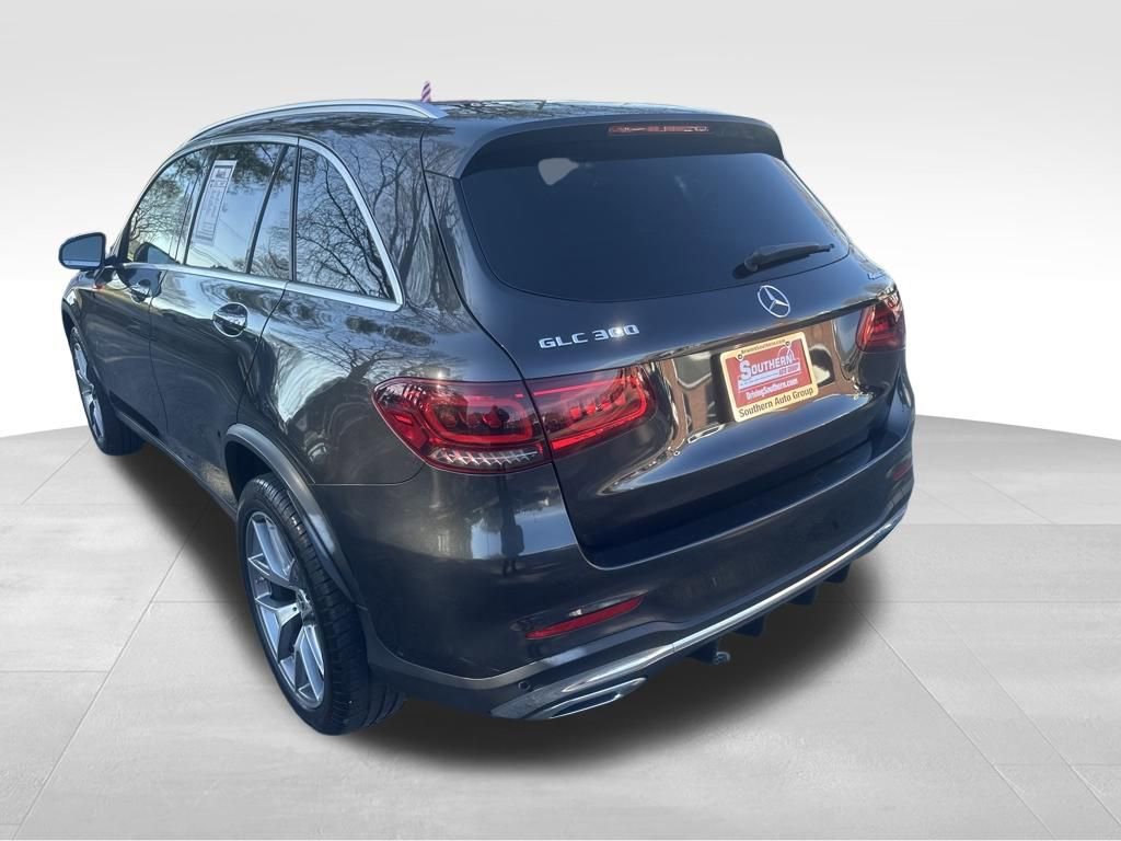 Used 2021 Mercedes-Benz GLC 300 4MATIC w/ AMG Line image 22