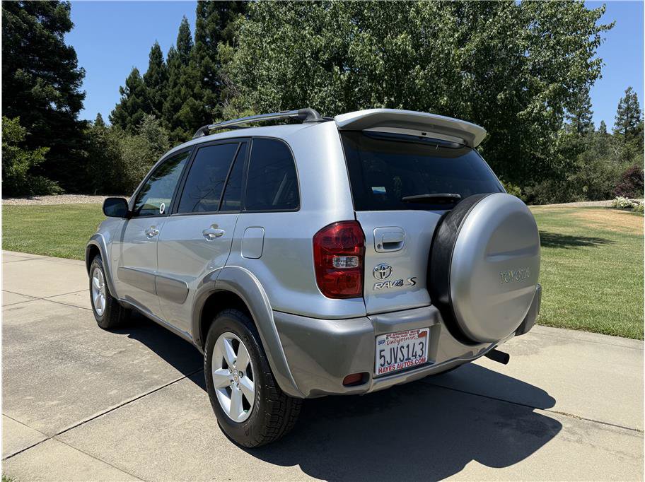 Used 2004 Toyota RAV4 2WD image 3