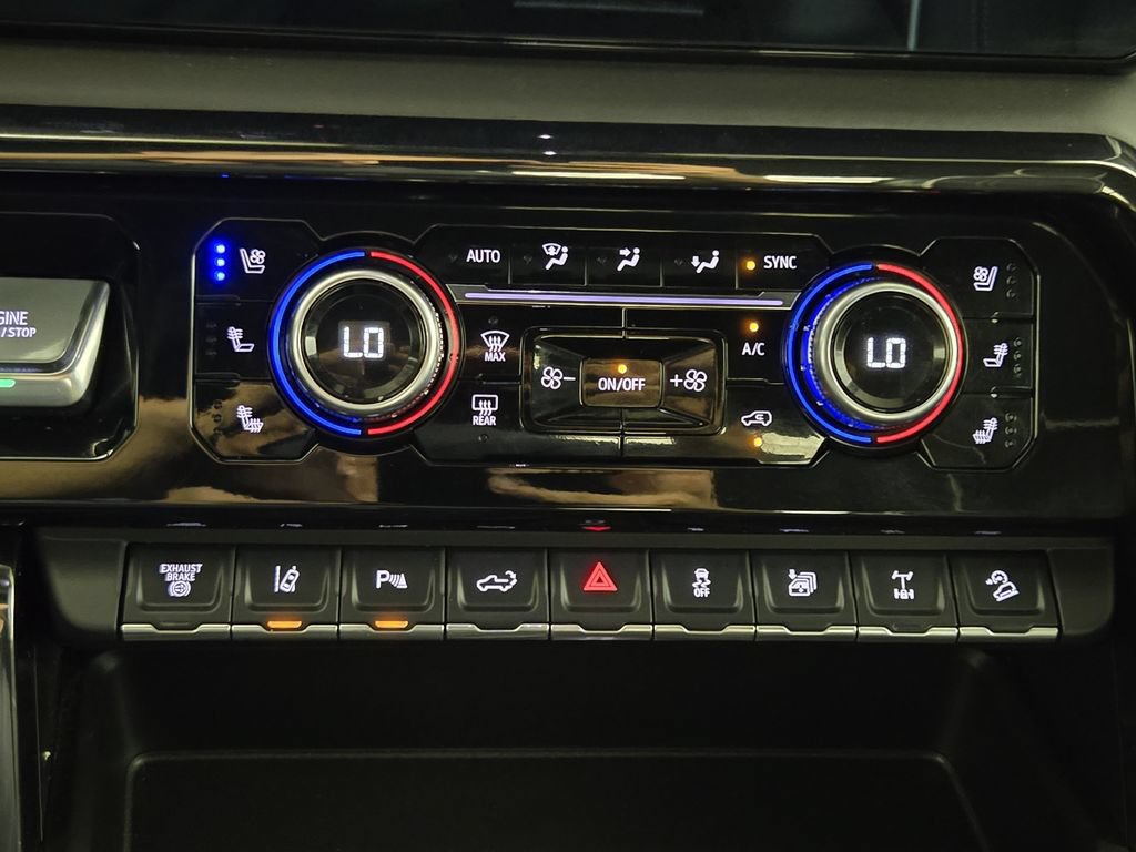 Used 2024 GMC Sierra 2500 AT4X w/ AT4X AEV Edition AWD/4WD image 19