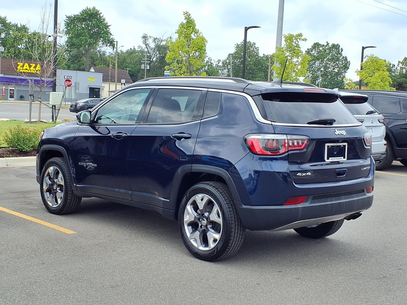 Certified 2020 Jeep Compass Limited AWD/4WD image 2