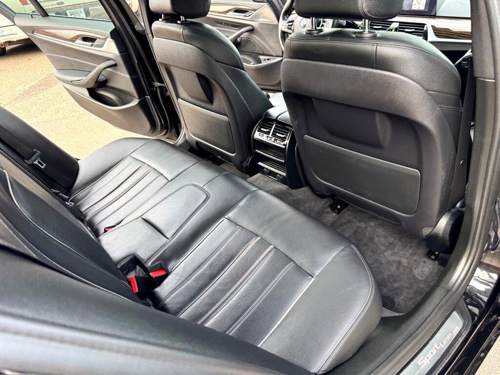 Used 2019 BMW 530i xDrive image 27