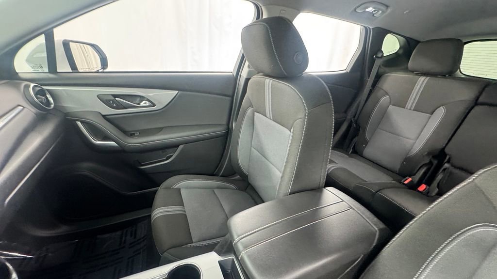 Used 2023 Chevrolet Blazer LT AWD/4WD image 13
