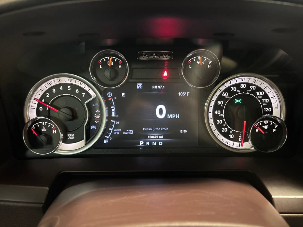 Used 2015 RAM 1500 Laramie w/ Convenience Group AWD/4WD image 34