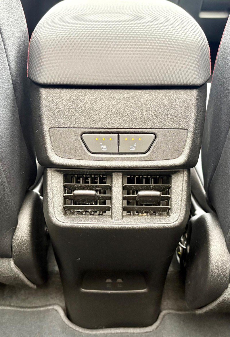 Used 2025 Chevrolet Equinox RS w/ Safety and Technology Package FWD image 12
