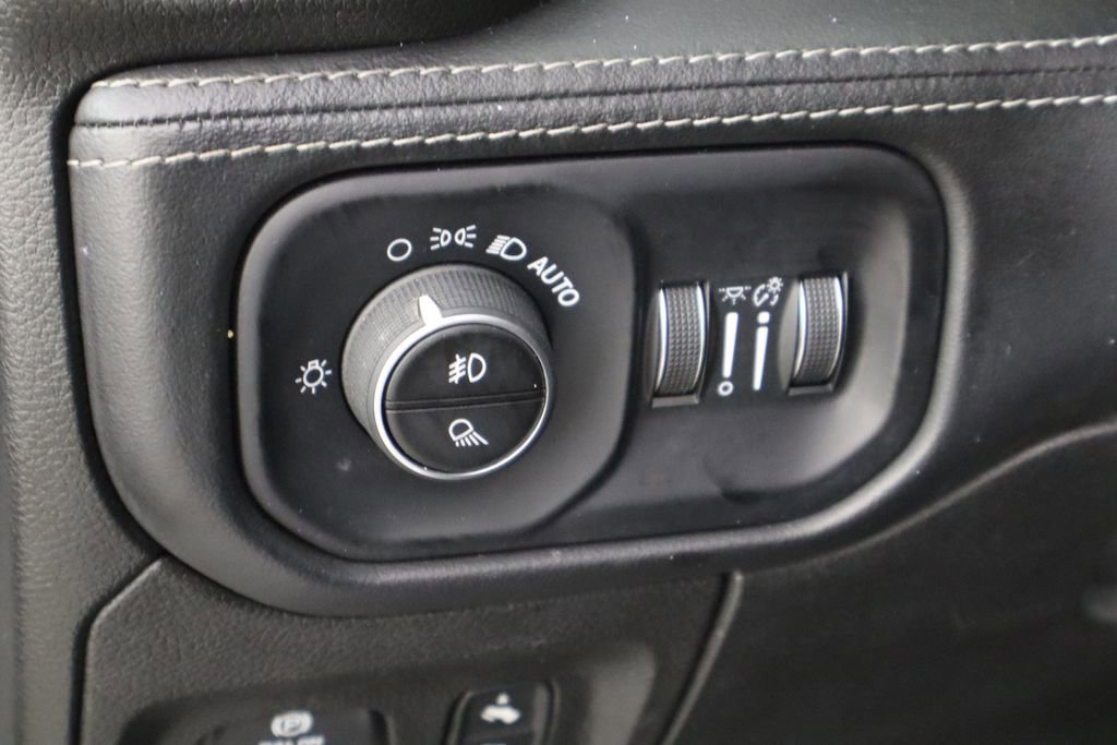 Used 2020 RAM 1500 Limited w/ Body Color Bumper Group AWD/4WD image 22