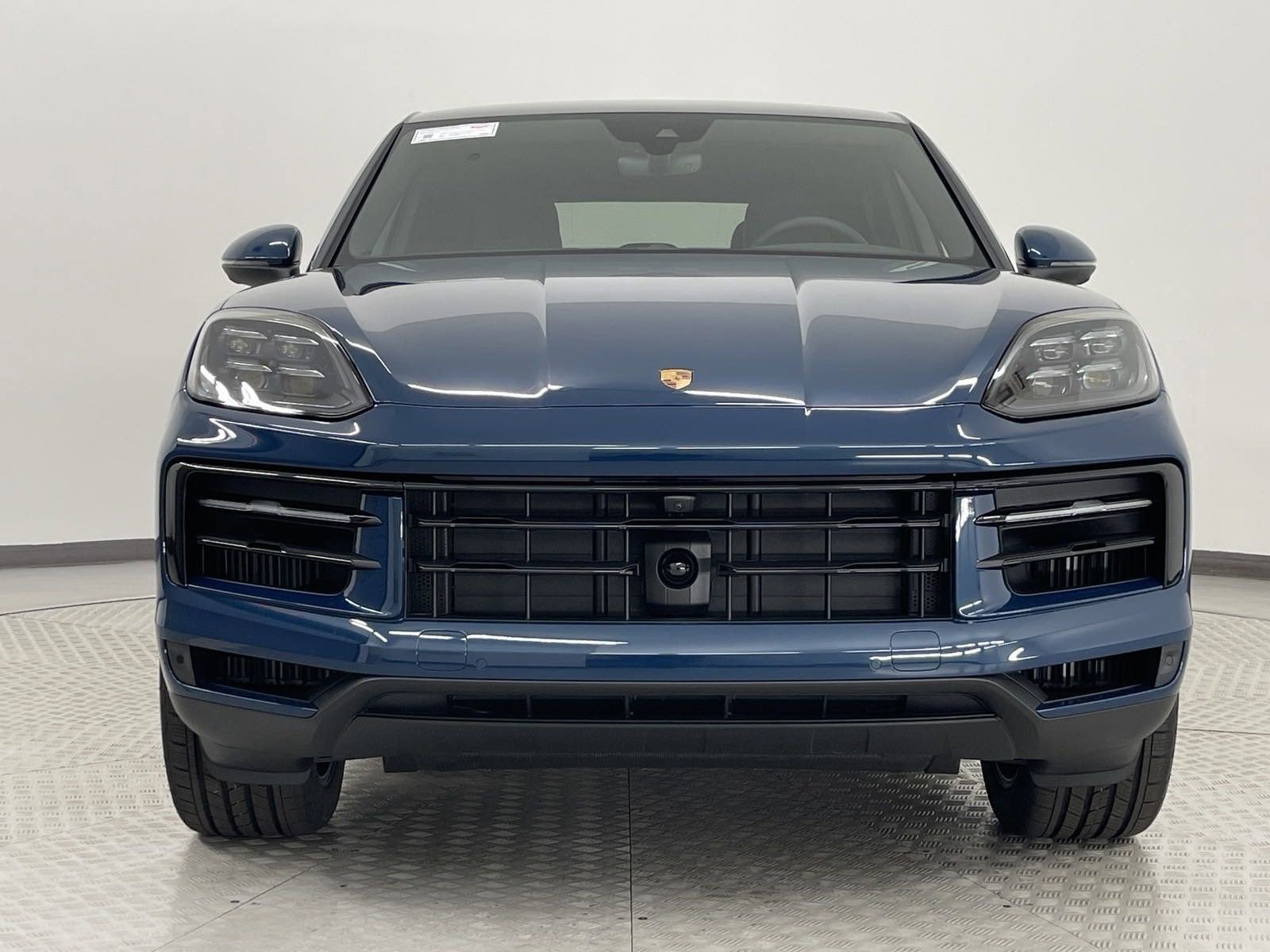New 2025 Porsche Cayenne Coupe image 6