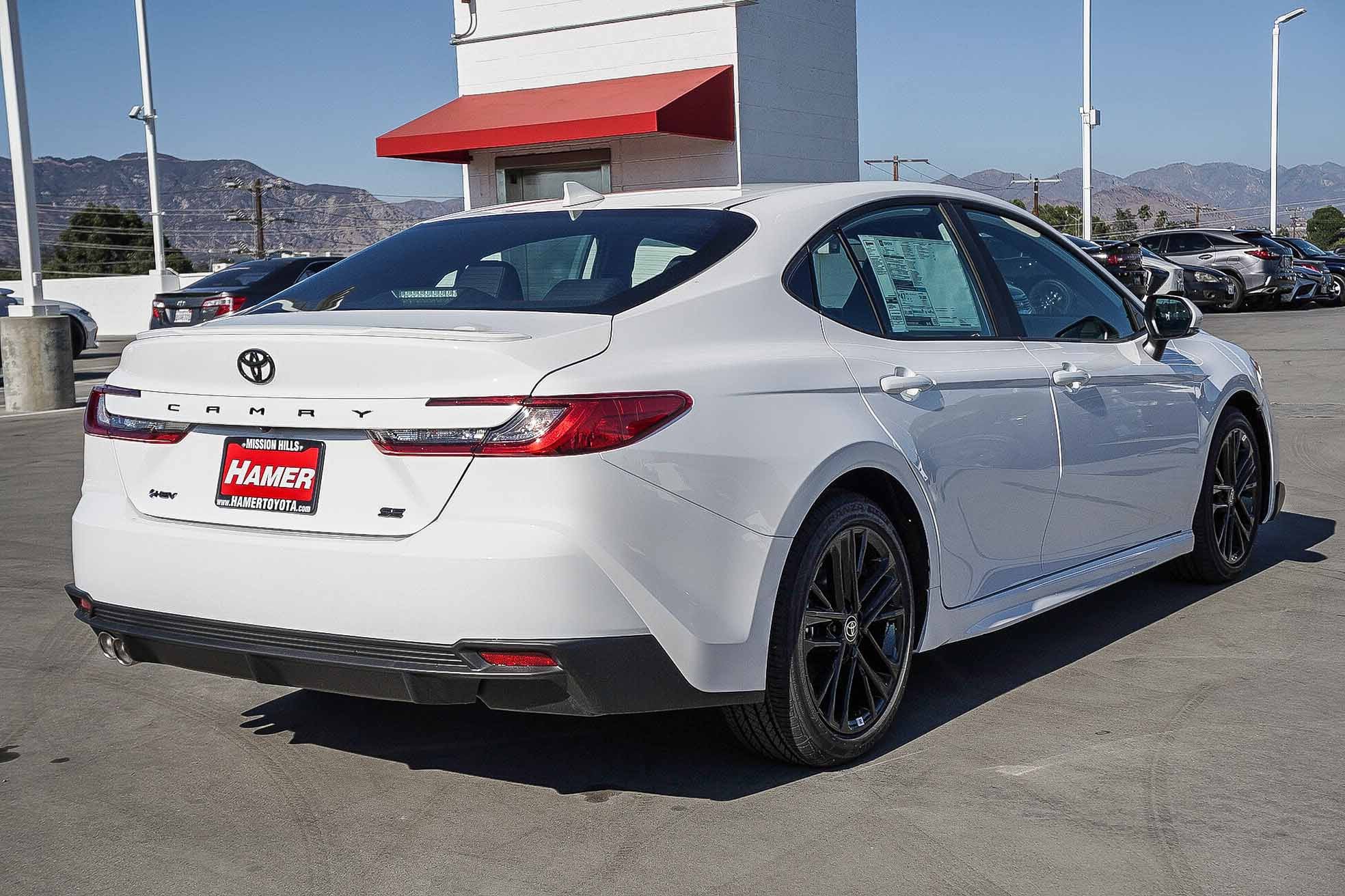 New 2026 Toyota Camry SE FWD image 7