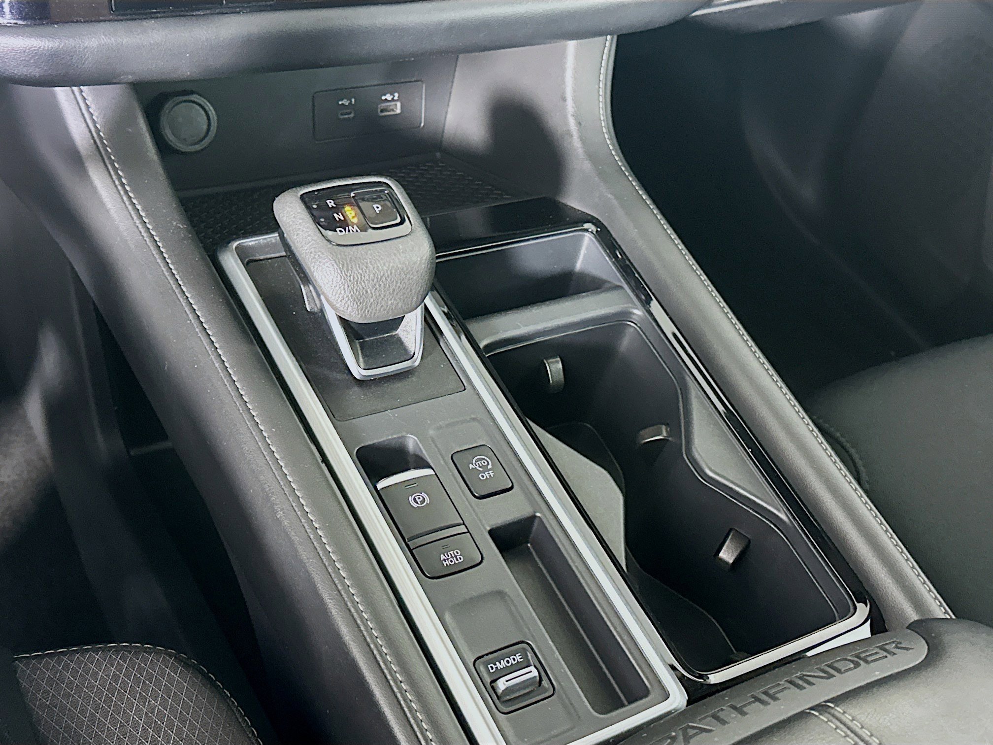 Used 2025 Nissan Pathfinder SV image 24