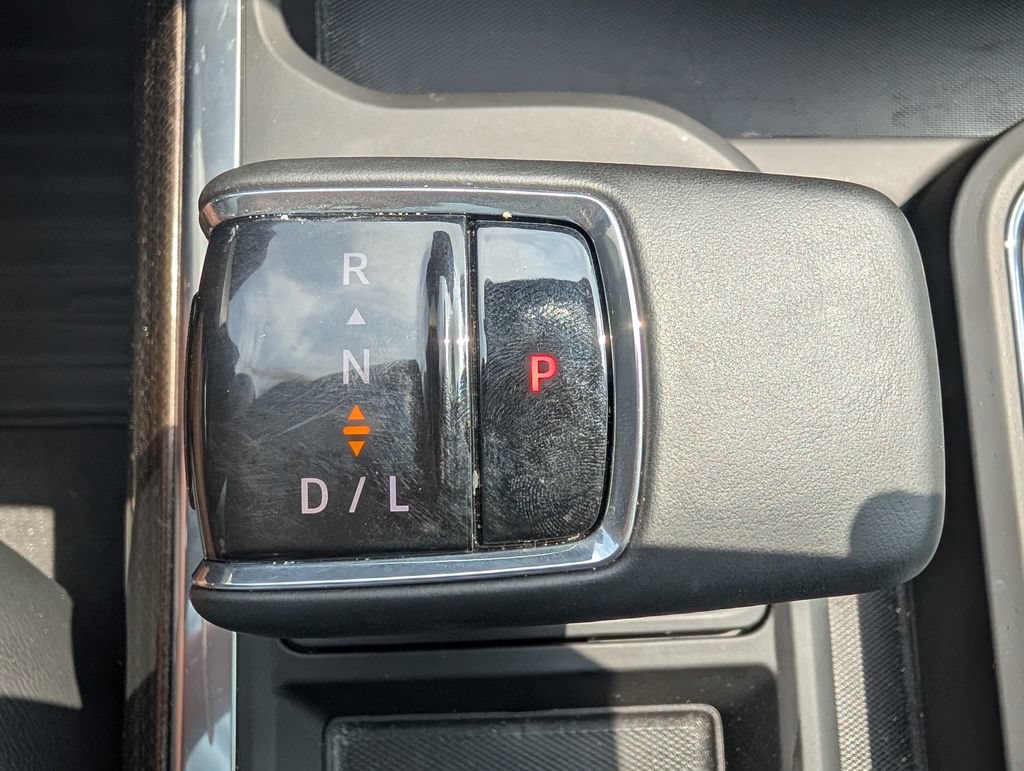 Used 2025 Chevrolet Silverado 1500 RST AWD/4WD image 15