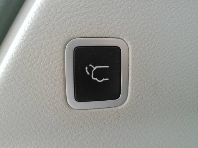 Used 2024 Chrysler Pacifica Touring-L FWD image 27