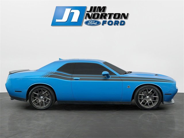 Used 2016 Dodge Challenger R/T Scat Pack w/ Leather Interior Group image 2