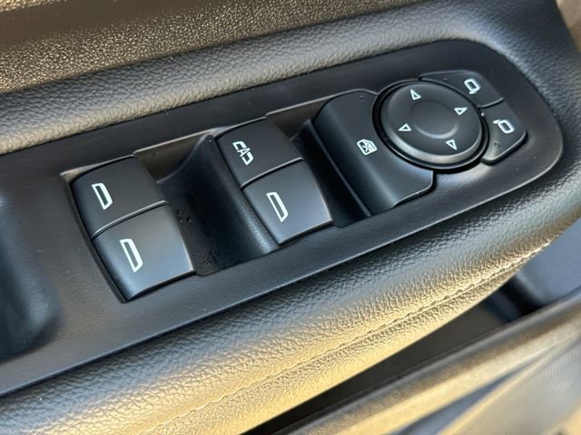 Used 2024 GMC Terrain SLE w/ Driver Convenience Package image 20