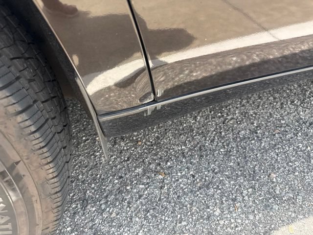 Used 2018 Buick Enclave Essence w/ Trailering Package FWD image 11