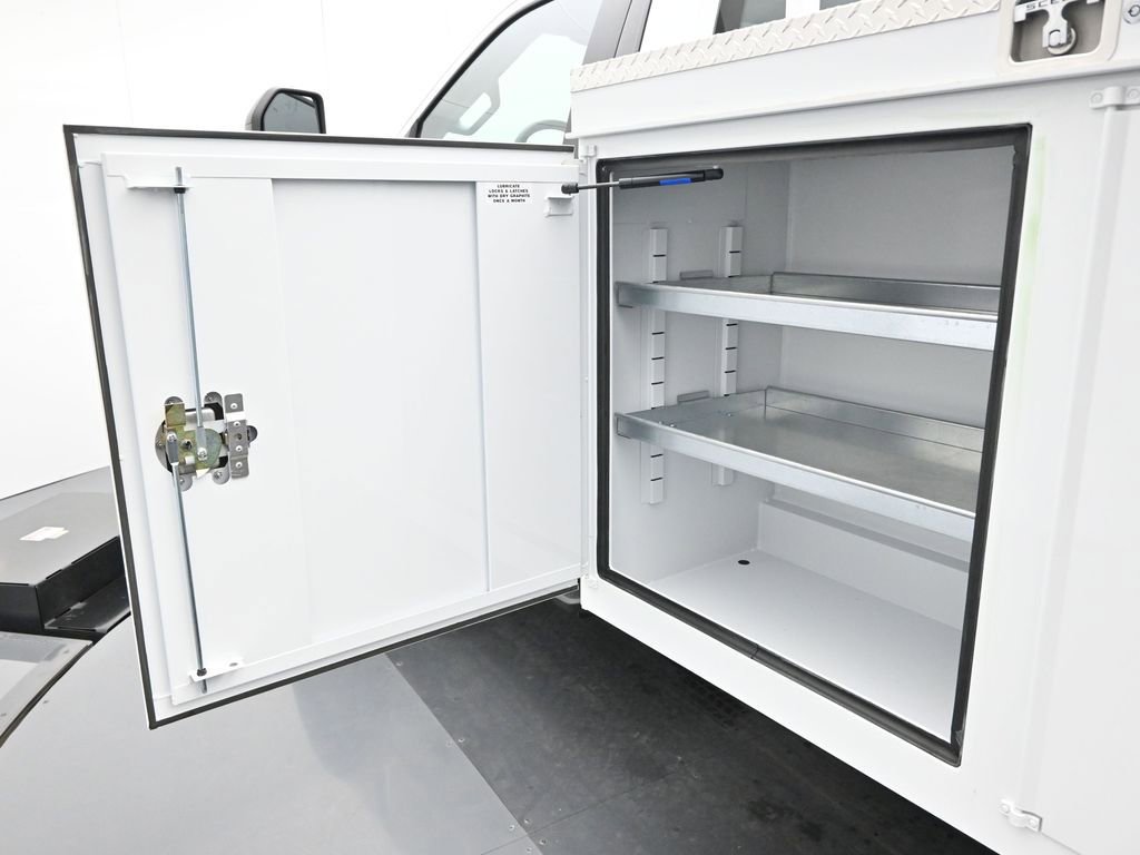 New 2025 Ford F450 XL w/ XL Chrome Package RWD image 16