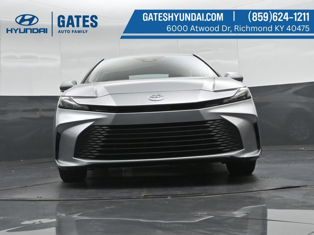 Used 2025 Toyota Camry LE FWD image 40