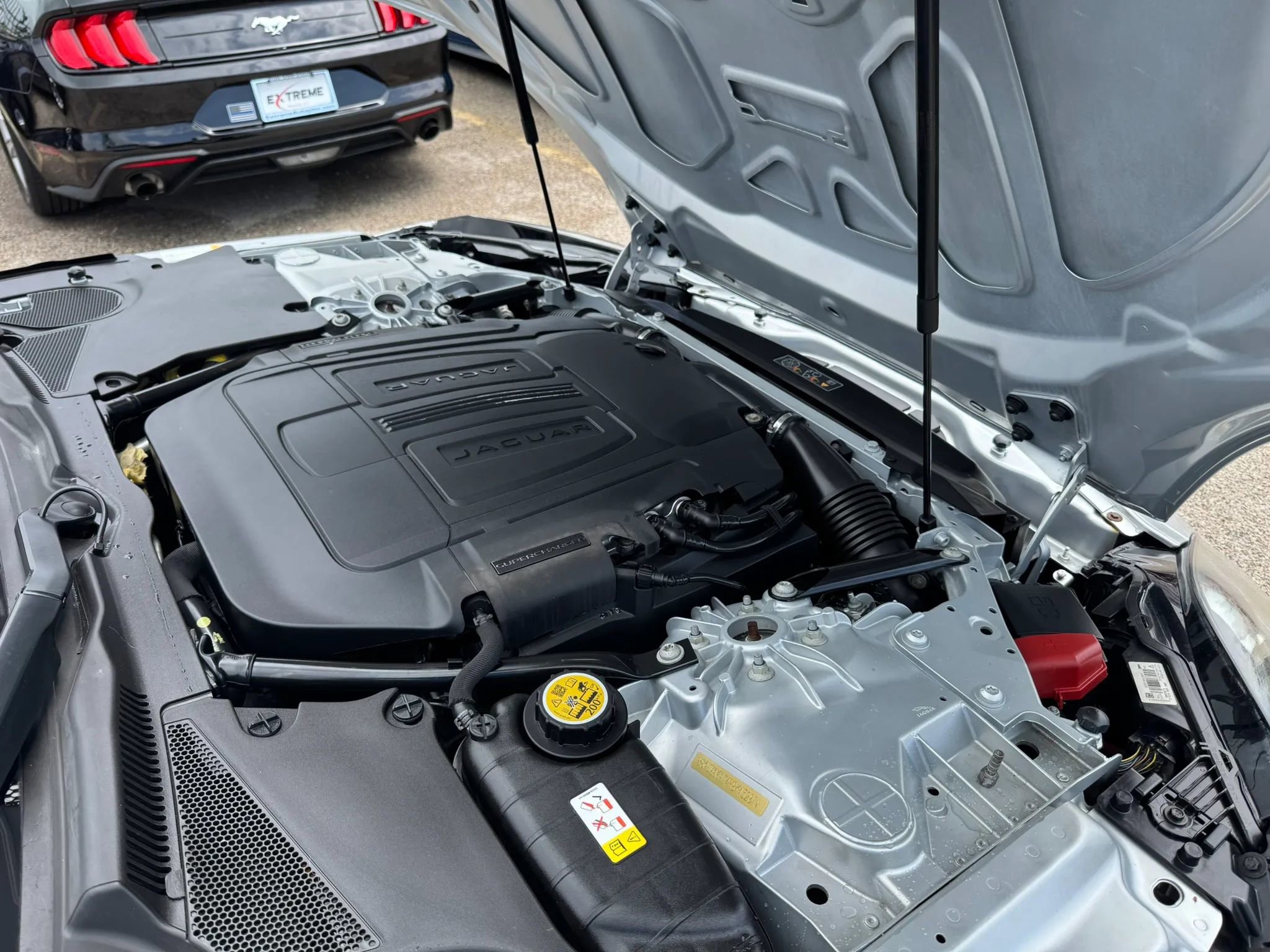 Used 2017 Jaguar F-TYPE Coupe RWD image 41
