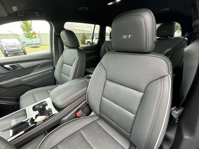New 2026 Buick Enclave Sport Touring w/ LPO, Floor Liner Package image 37