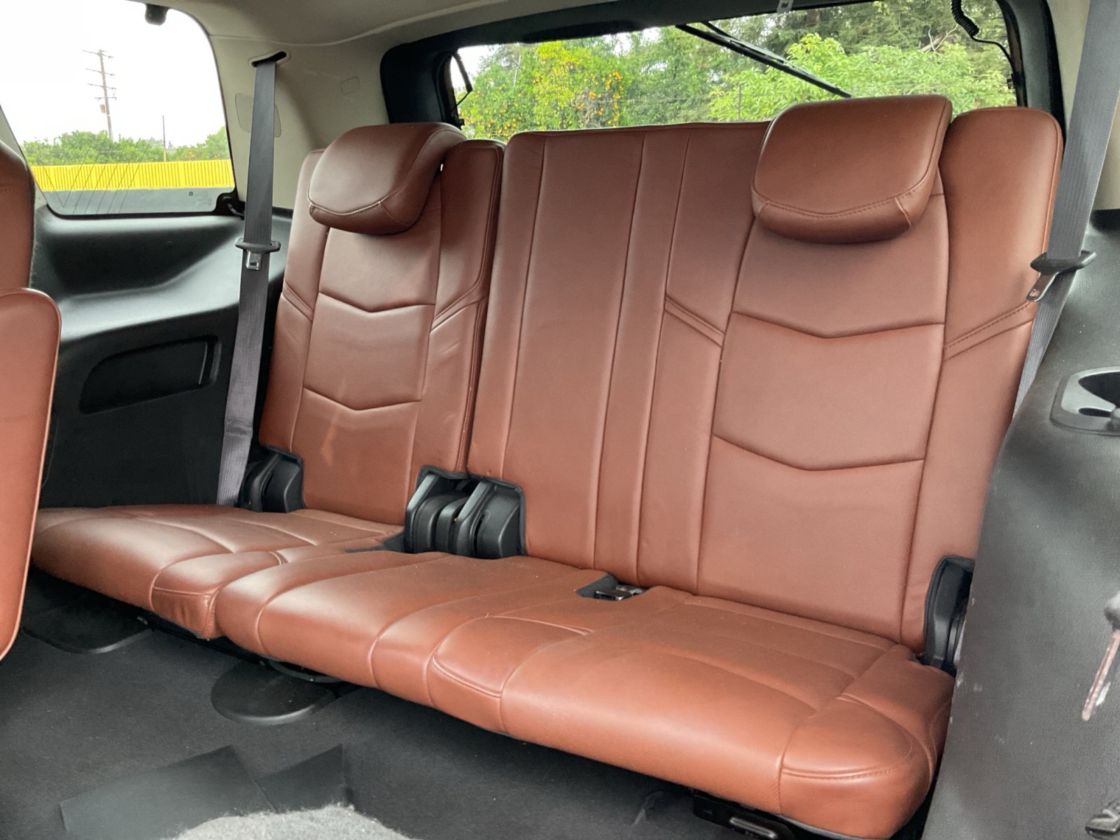 Used 2017 Cadillac Escalade Premium Luxury RWD image 28