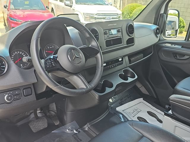 Used 2025 Mercedes-Benz Sprinter 2500 image 15