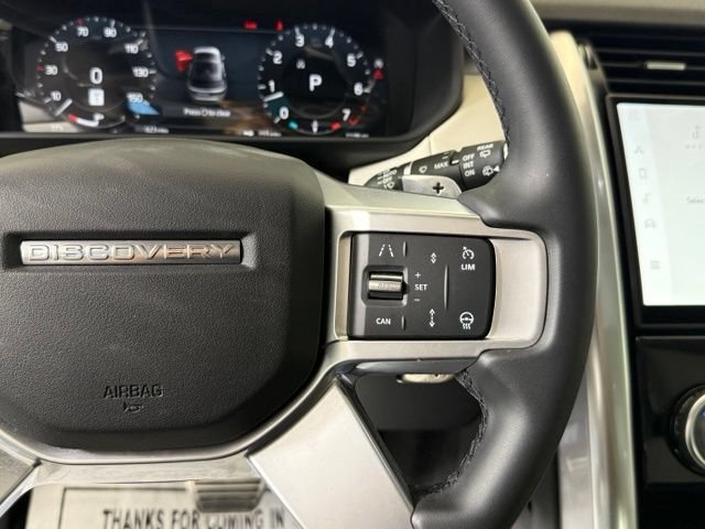 Used 2025 Land Rover Discovery Dynamic SE AWD/4WD image 42